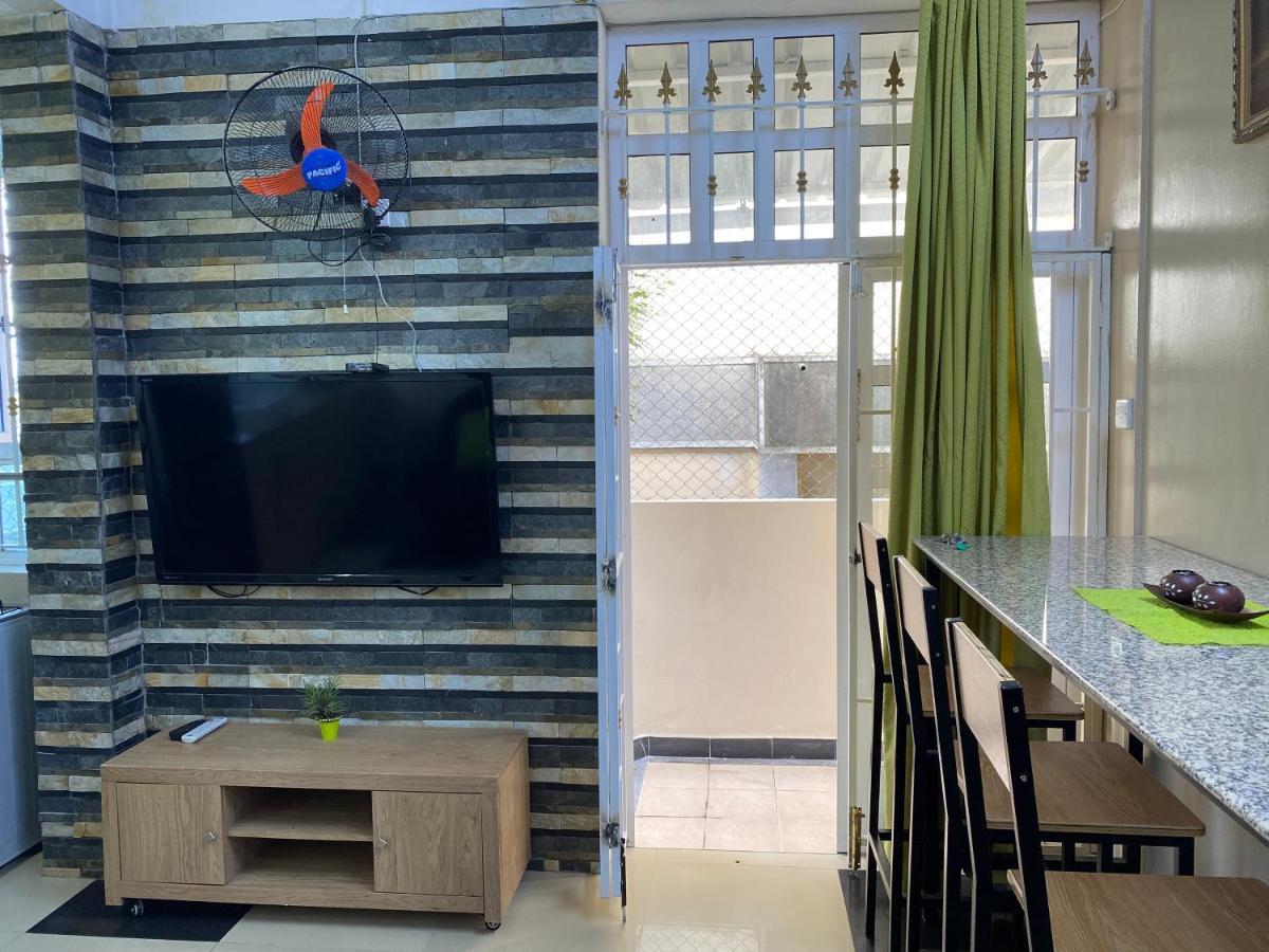 פור לואי Champs De Mars Apartment מראה חיצוני תמונה